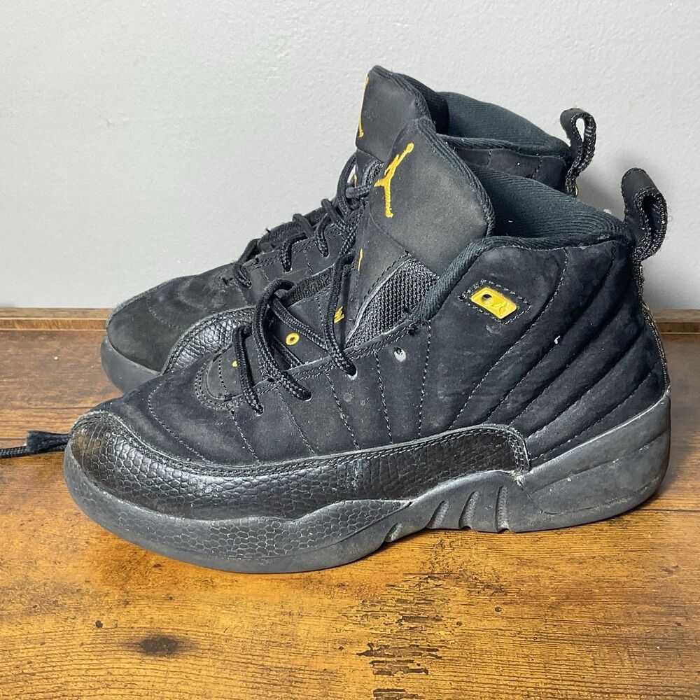 Nike Air Jordan 12 XII Retro Black Taxi 151186-071 Size 1Y Preschool - Used